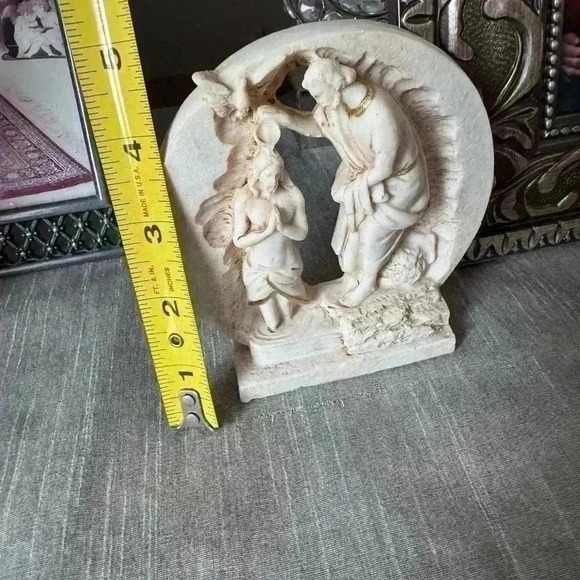 Beautiful religious  statue. NWOT - Picture 3 of 5